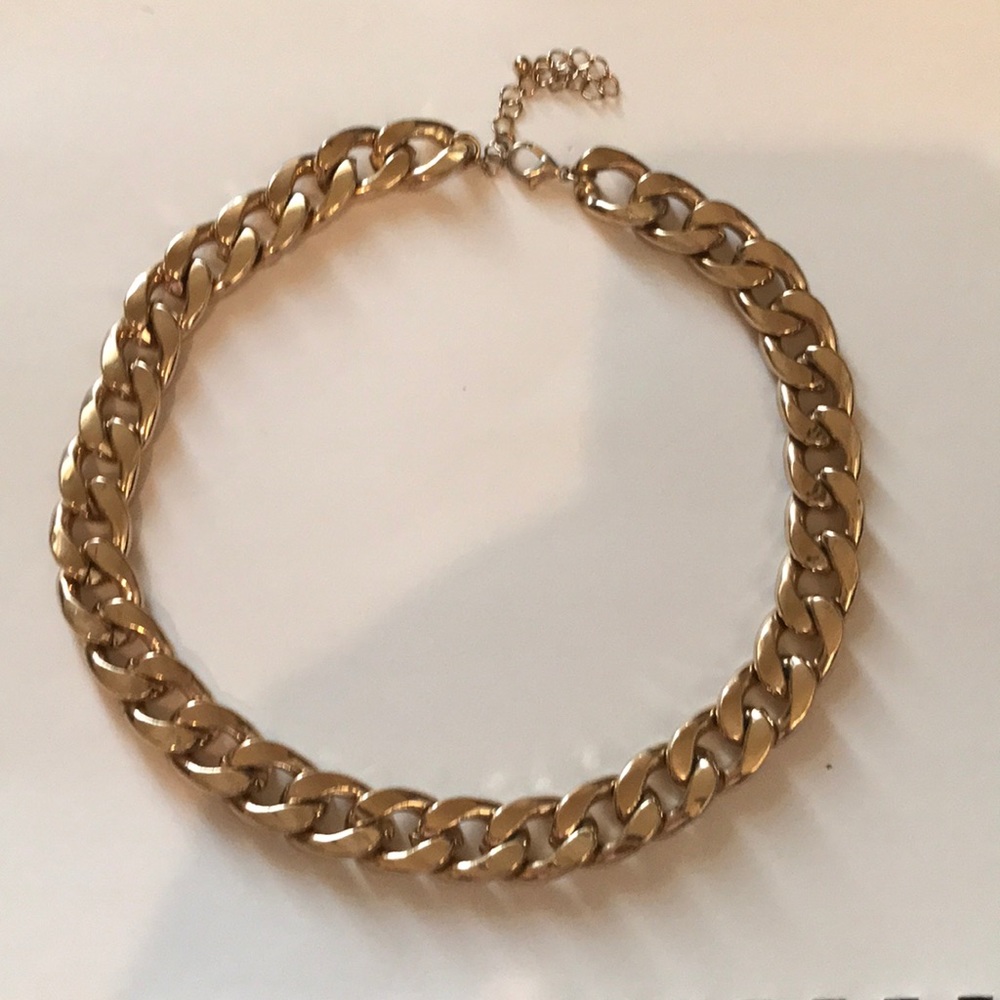 Gold chain necklace